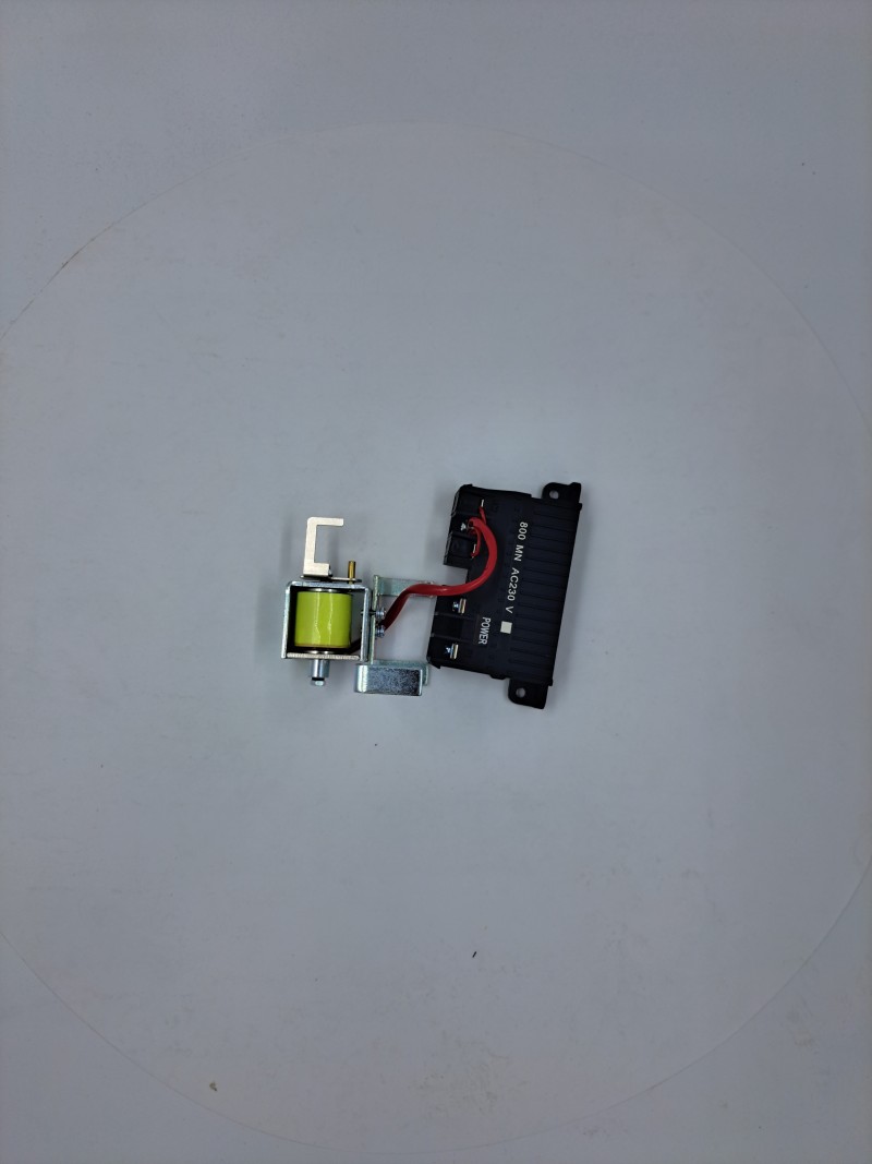 Расцепитель минимального напряжения YCM1 800