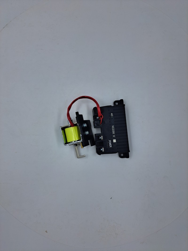 Расцепитель минимального напряжения YCM1 400