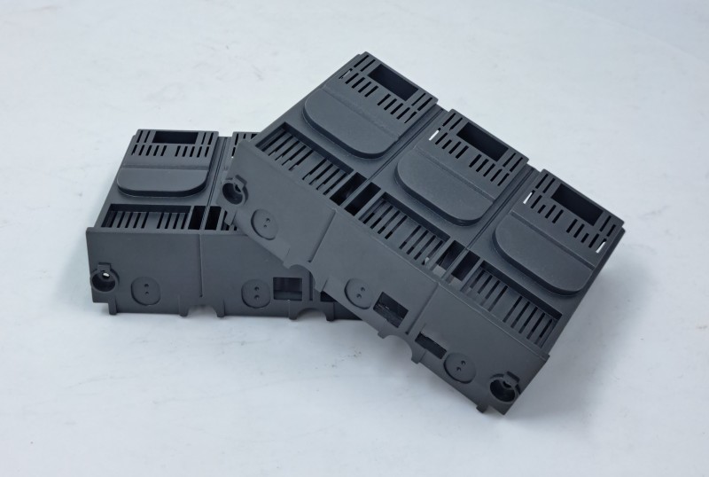 Защитные крышки выводов 100-250А YCM3