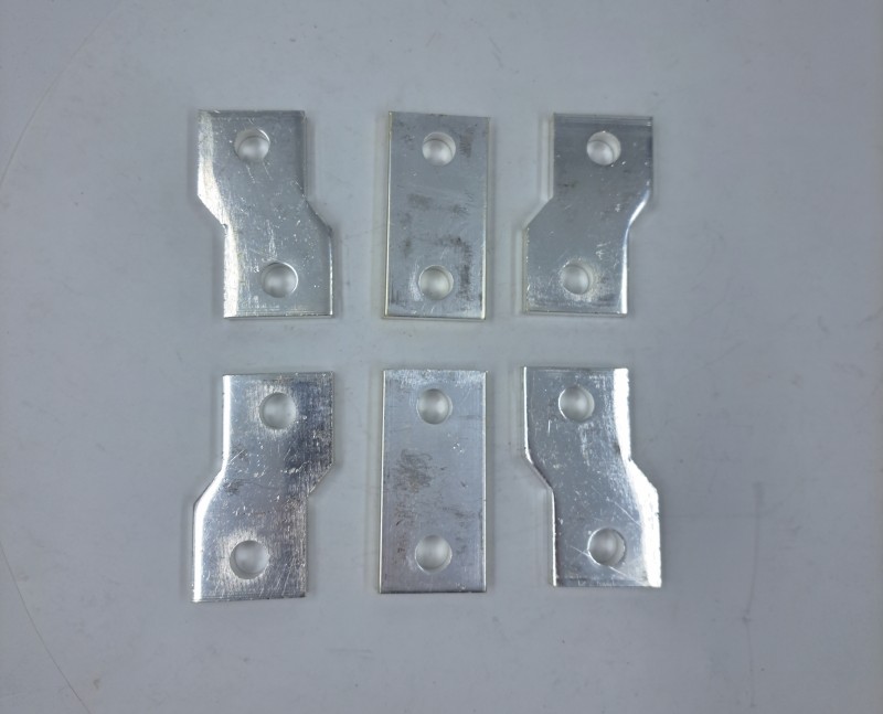 Дополнительные шины YCM8-800/<wbr>800A Cu 3P (2-прямые; 4-изогнутые)