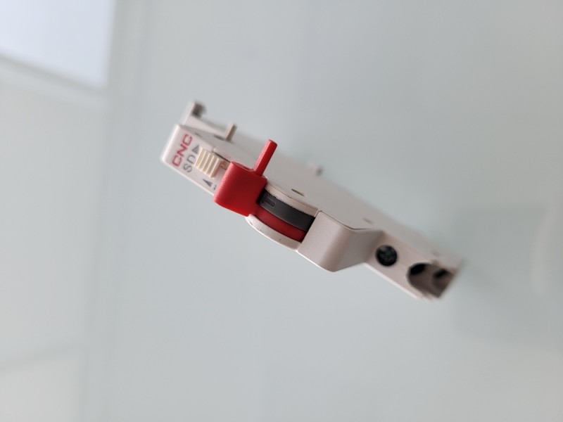 Аварийный контакт YCB9-SD