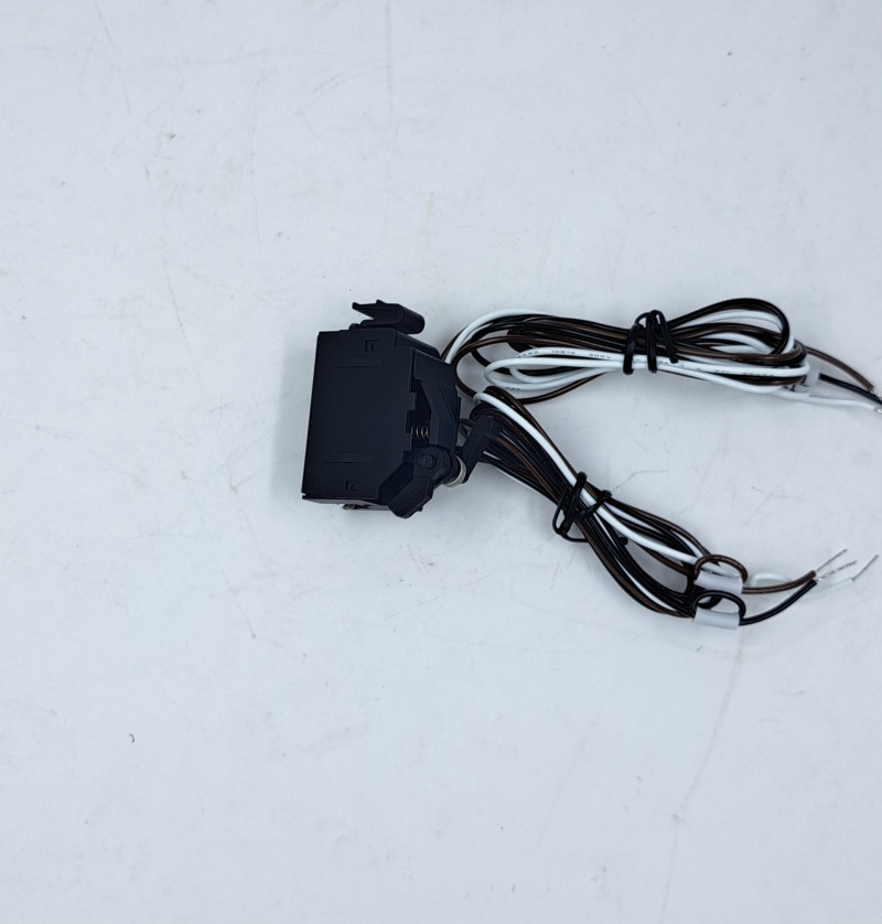 Дополнительный и аварийный контакт YCM8 125A-160A установка слева